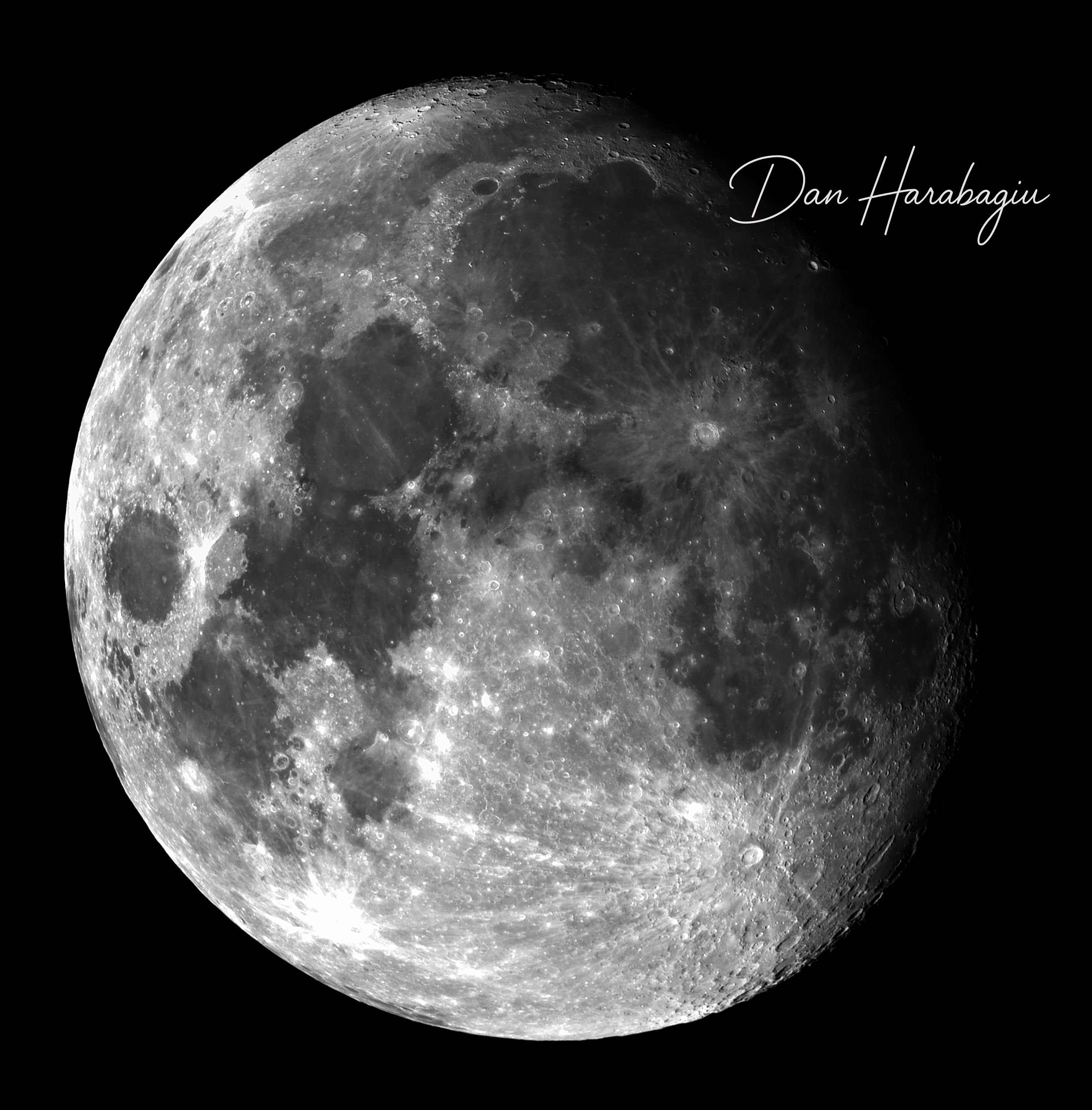 The Moon in High Resolution